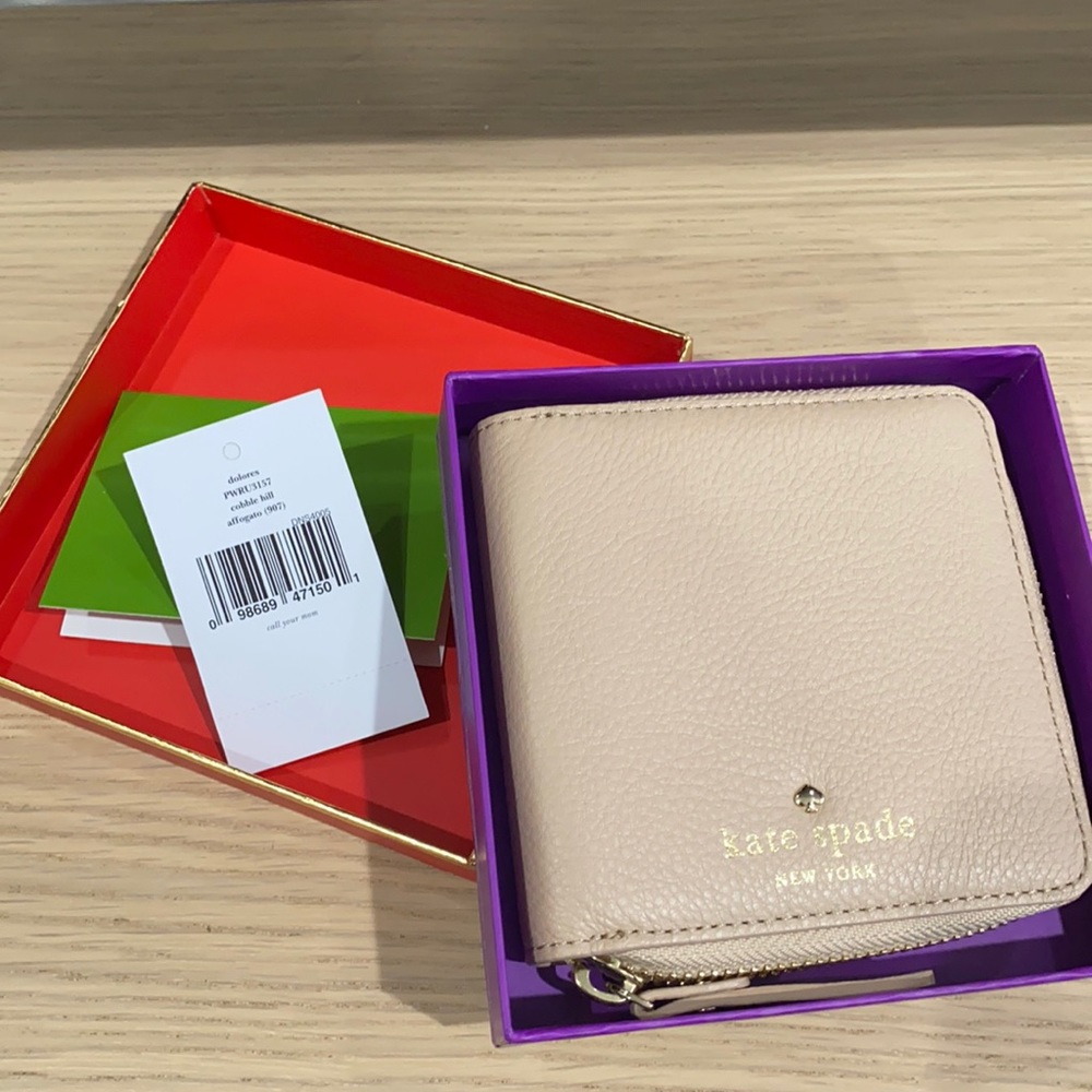 BRAND NEW Kate Spade Dolores Zip Wallet